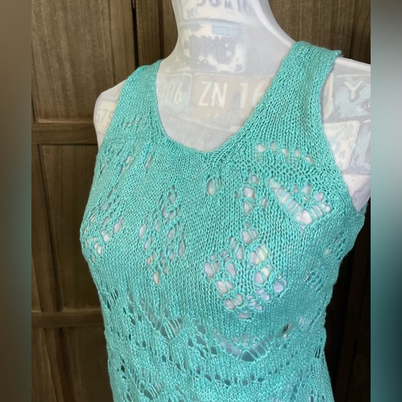 NWT Maurices Women’s Crocheted Razorback Tank. - Picture 2 of 6
